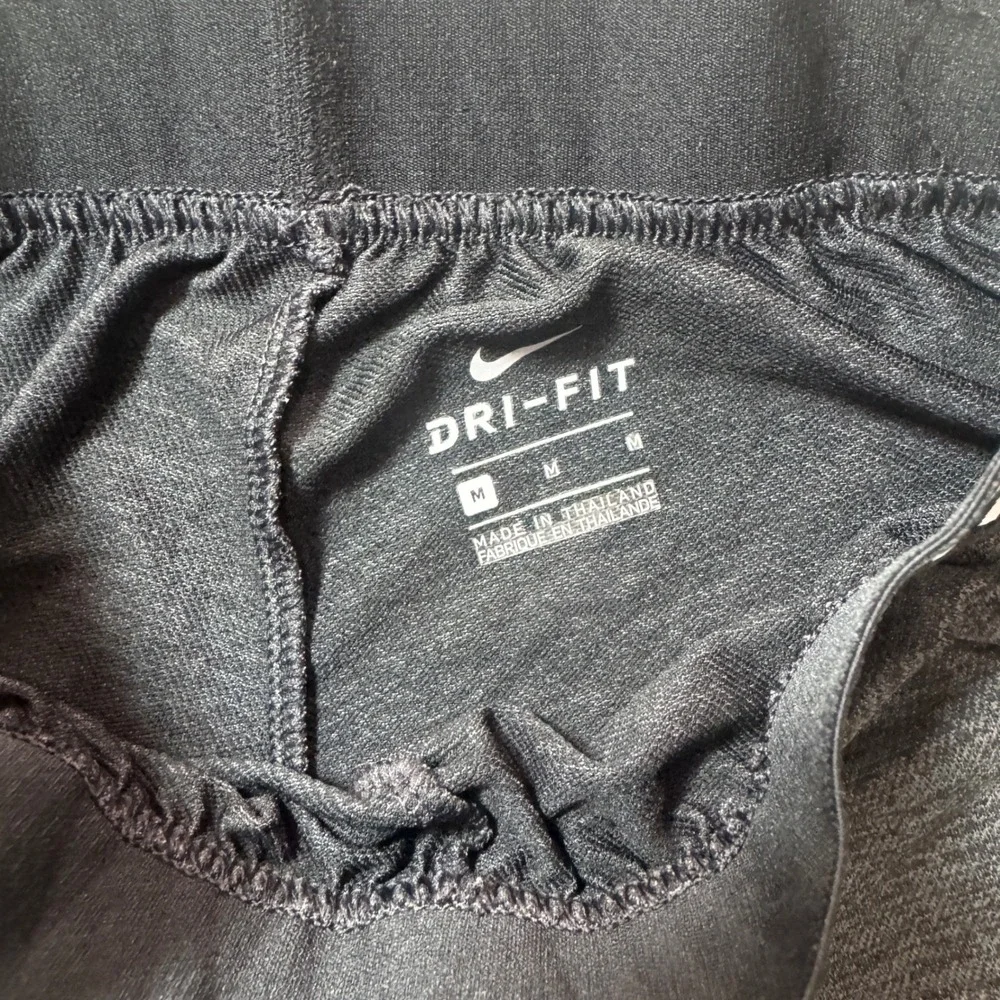 Nike Women Dri-FIT Training Shorts Charcoal Gray Logo Waistband Size Medium